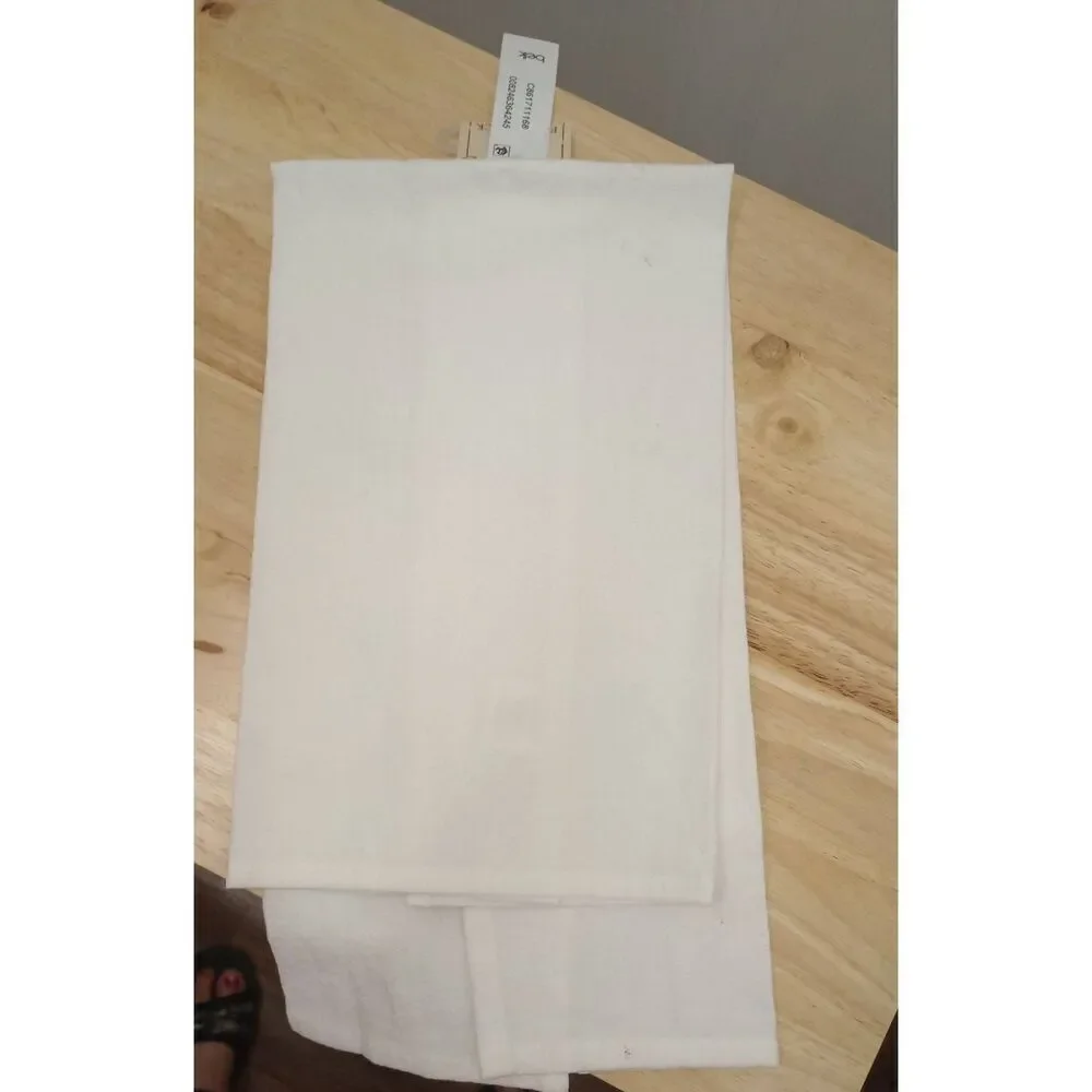 NWT embroidered Christmas towel